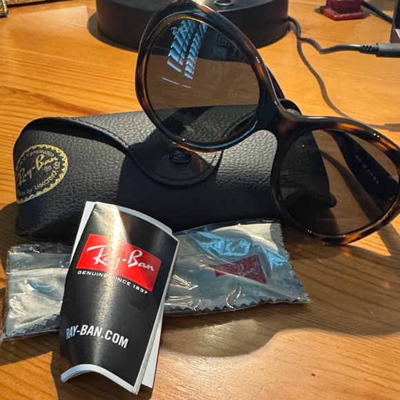 Ray-Ban Brown Sunglasses with Black Case